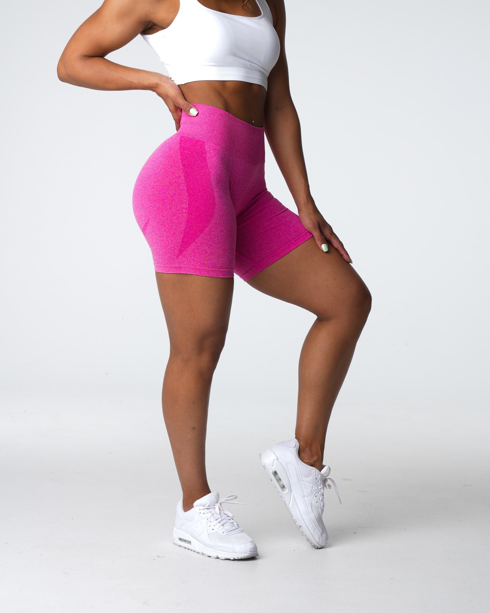 Fuchsia Contour Seamless Shorts Fuchsia | NVGTN Online