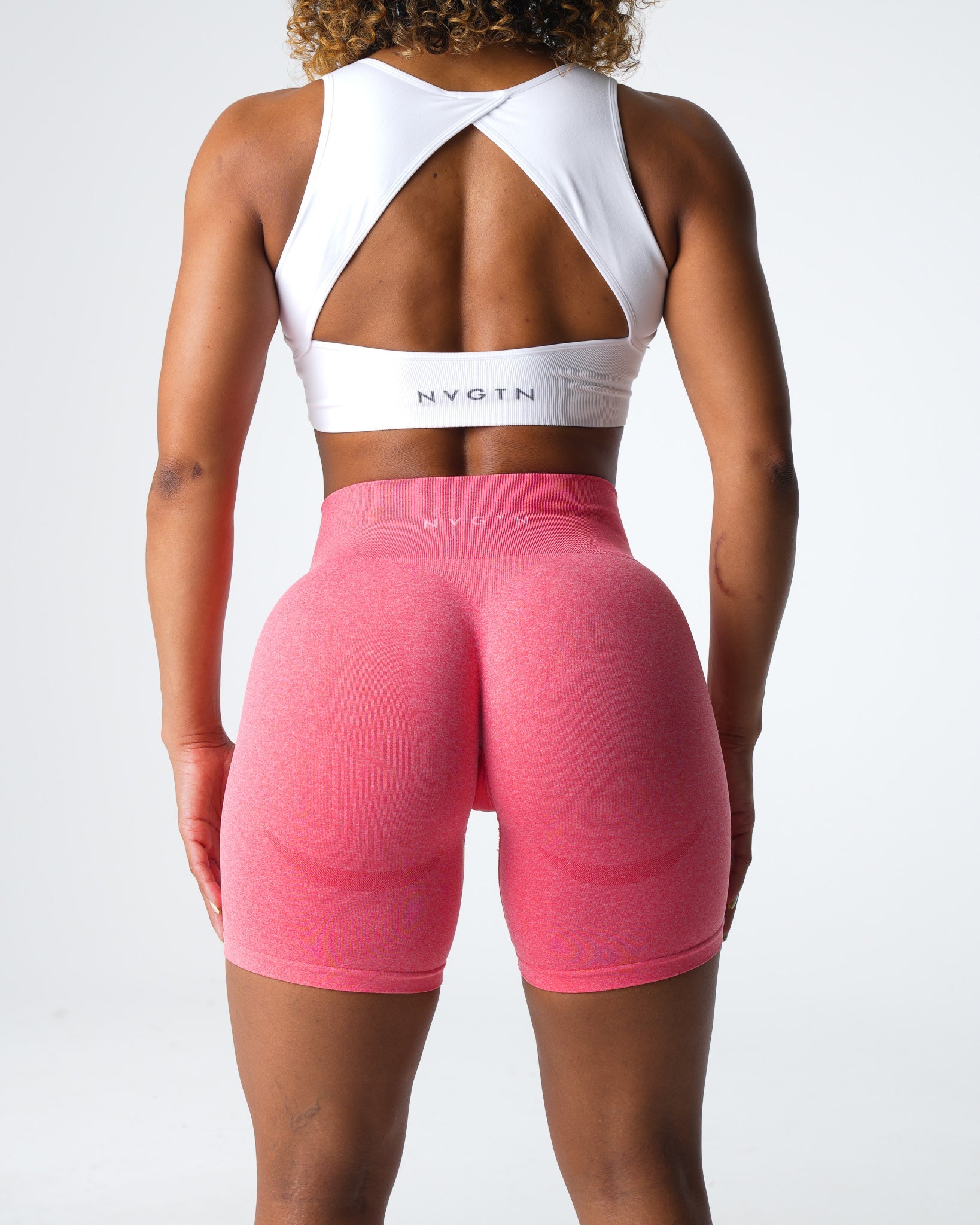 Coral Contour Seamless Shorts Coral | NVGTN Online Shop