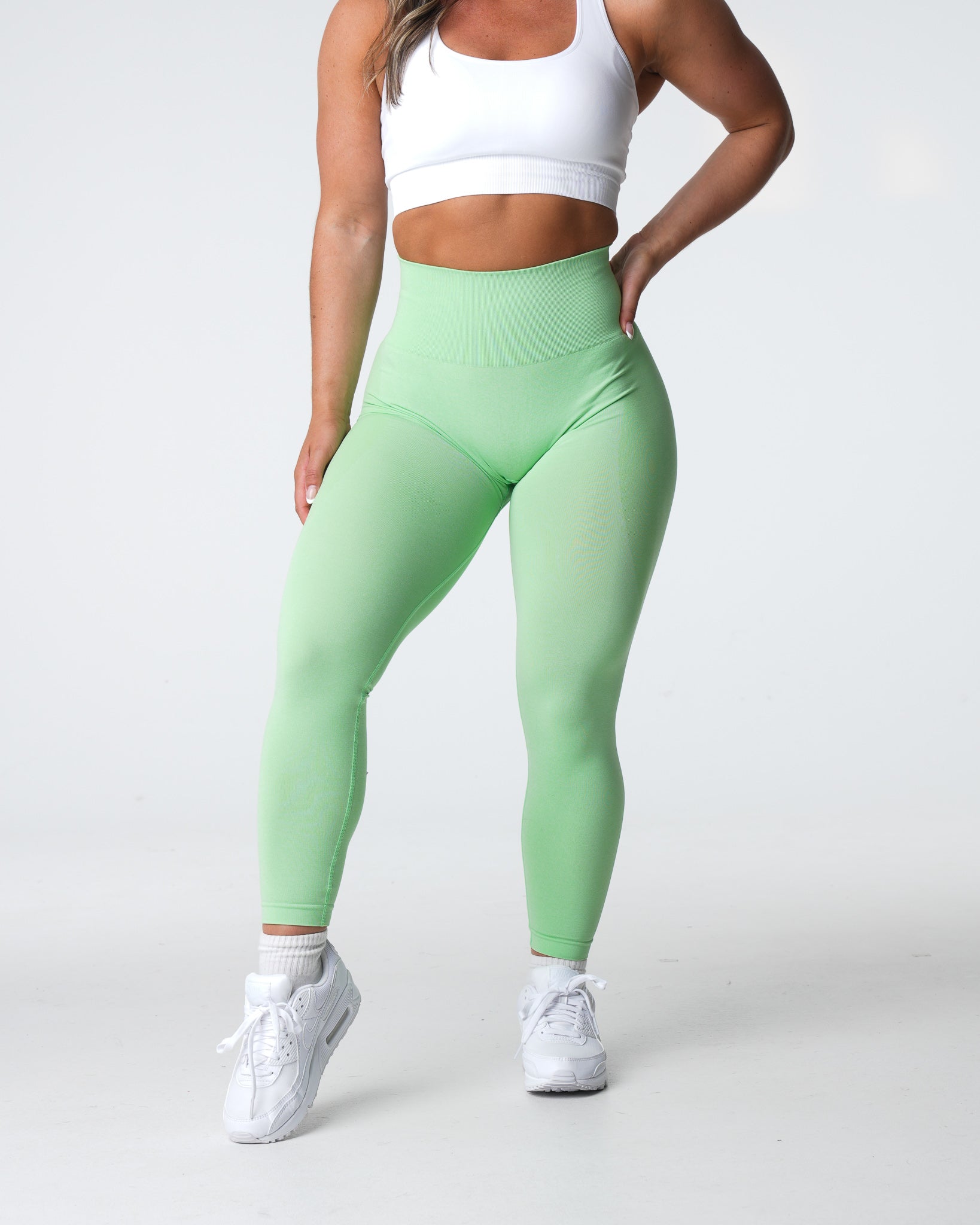 Pistachio Contour Seamless Leggings Pistachio | NVGTN For Sale