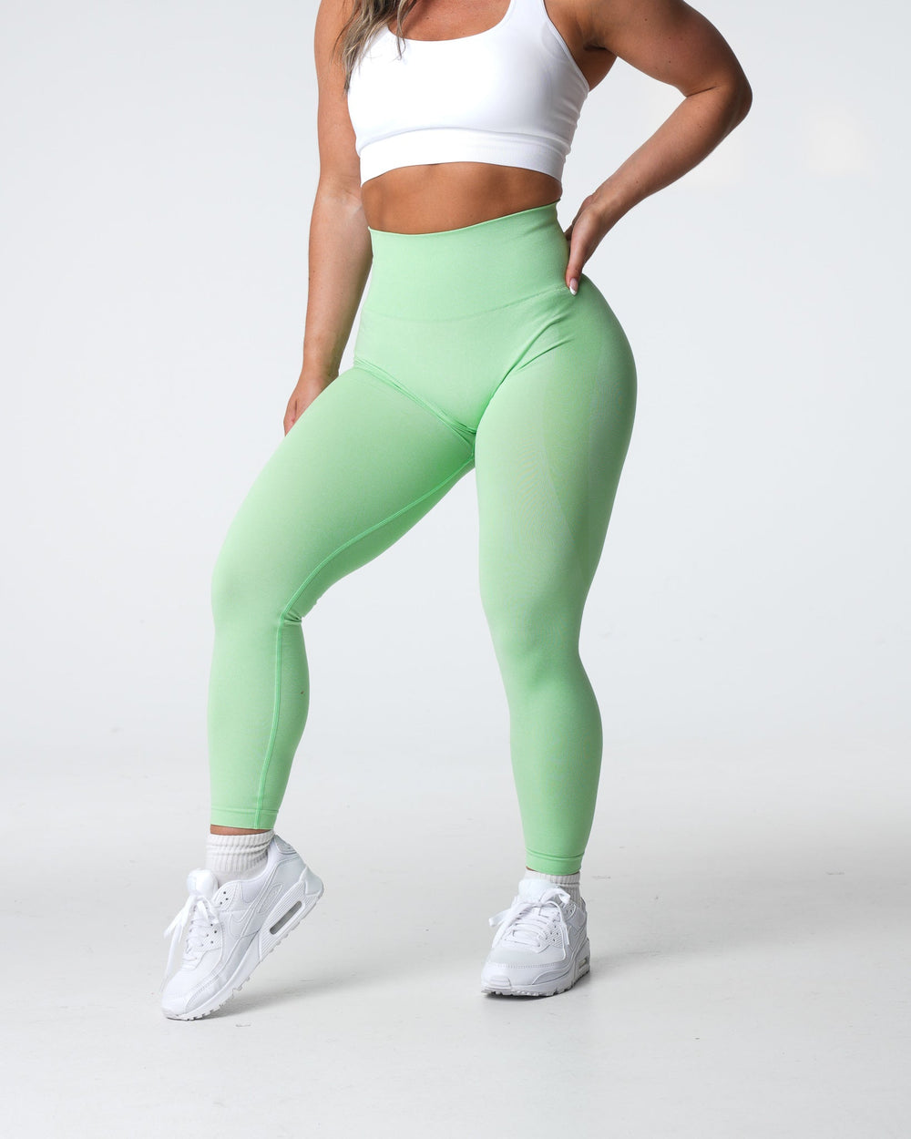 Pistachio Contour Seamless Leggings Pistachio | NVGTN For Sale