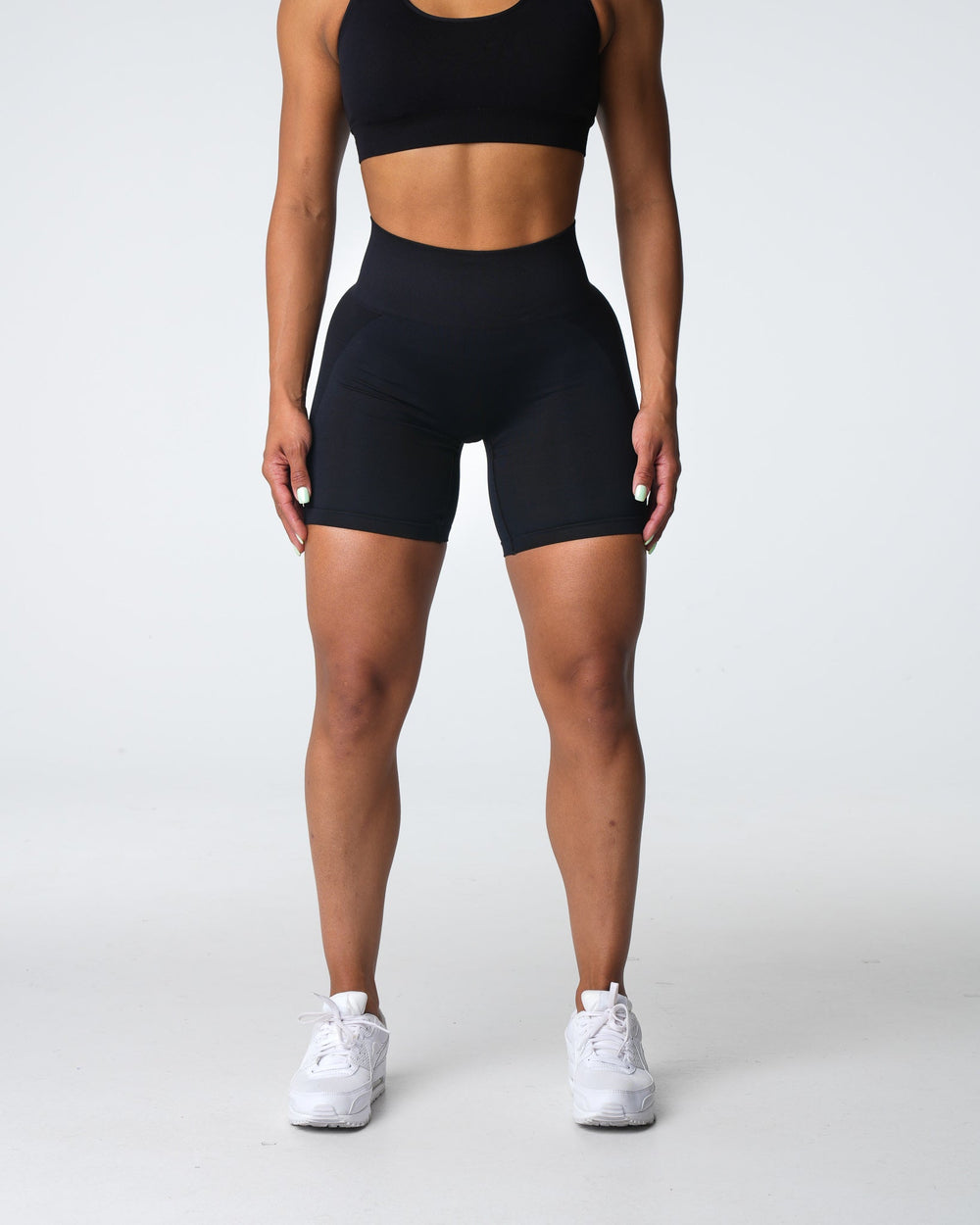 Black Contour 2.0 Seamless Shorts Black | NVGTN Discount