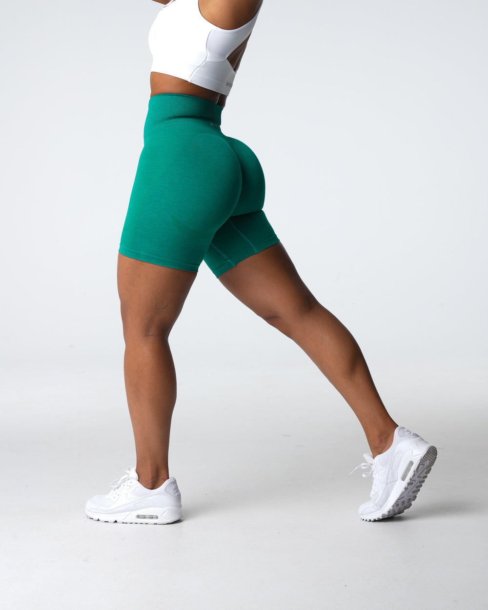 Jade Contour 2.0 Seamless Shorts Jade | NVGTN Online Shop