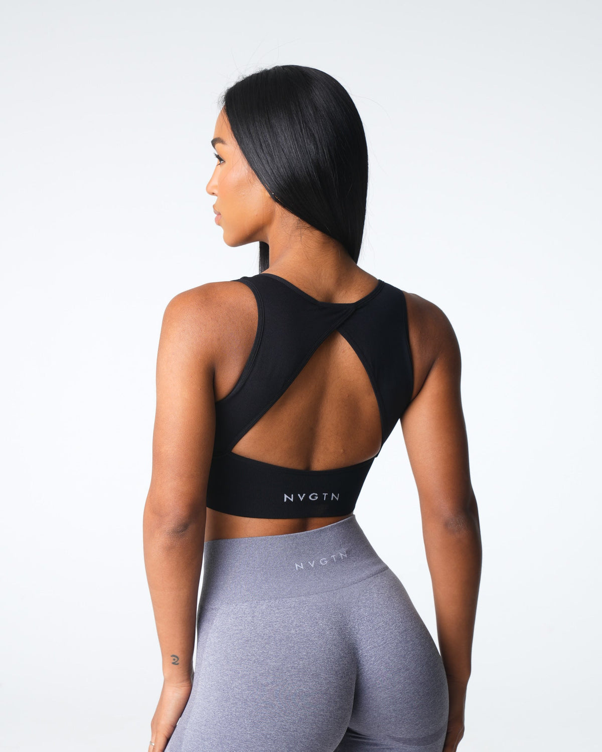 Black Empower Seamless Bra Black | NVGTN US