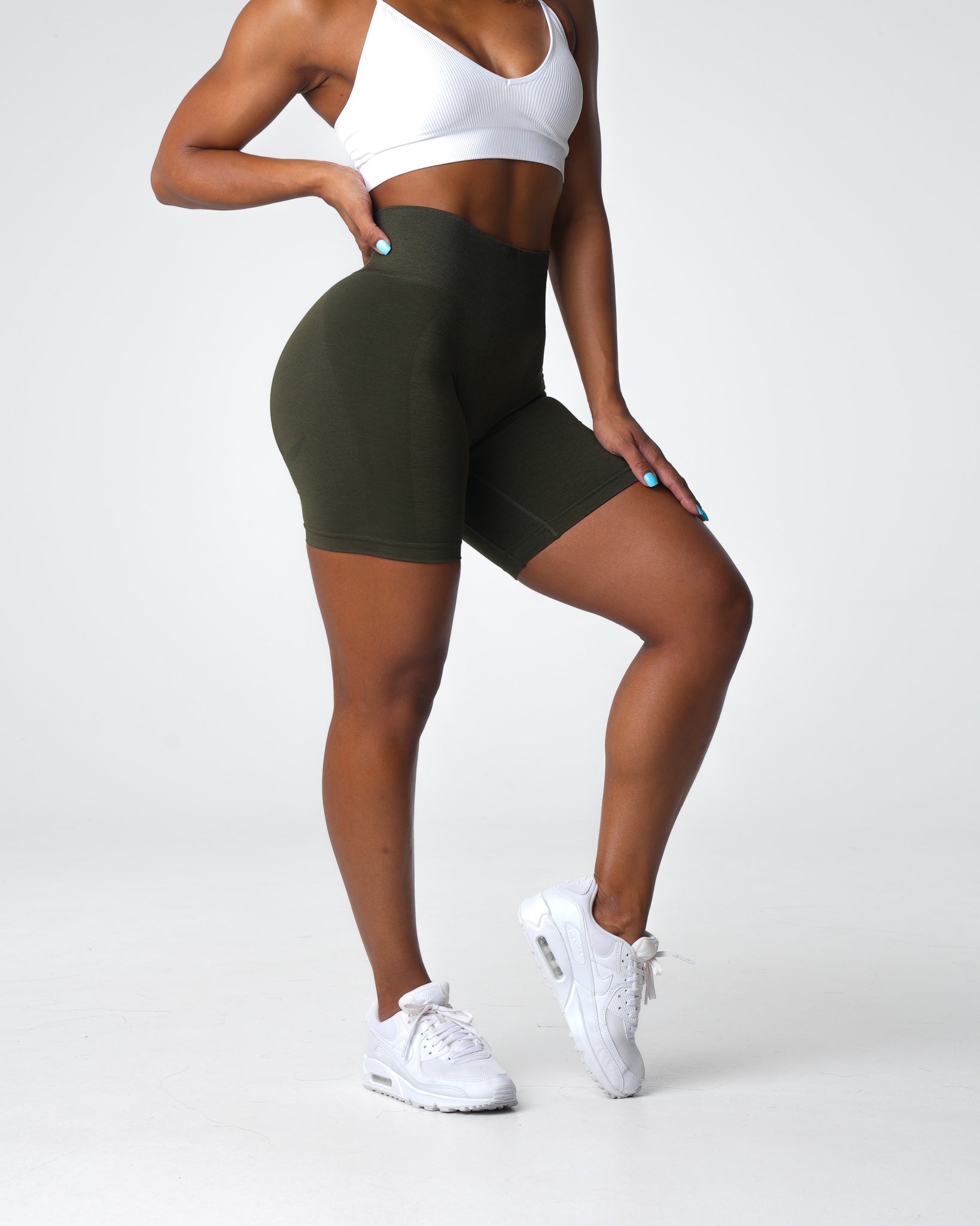 Olive Contour 2.0 Seamless Shorts Olive | NVGTN Near Me