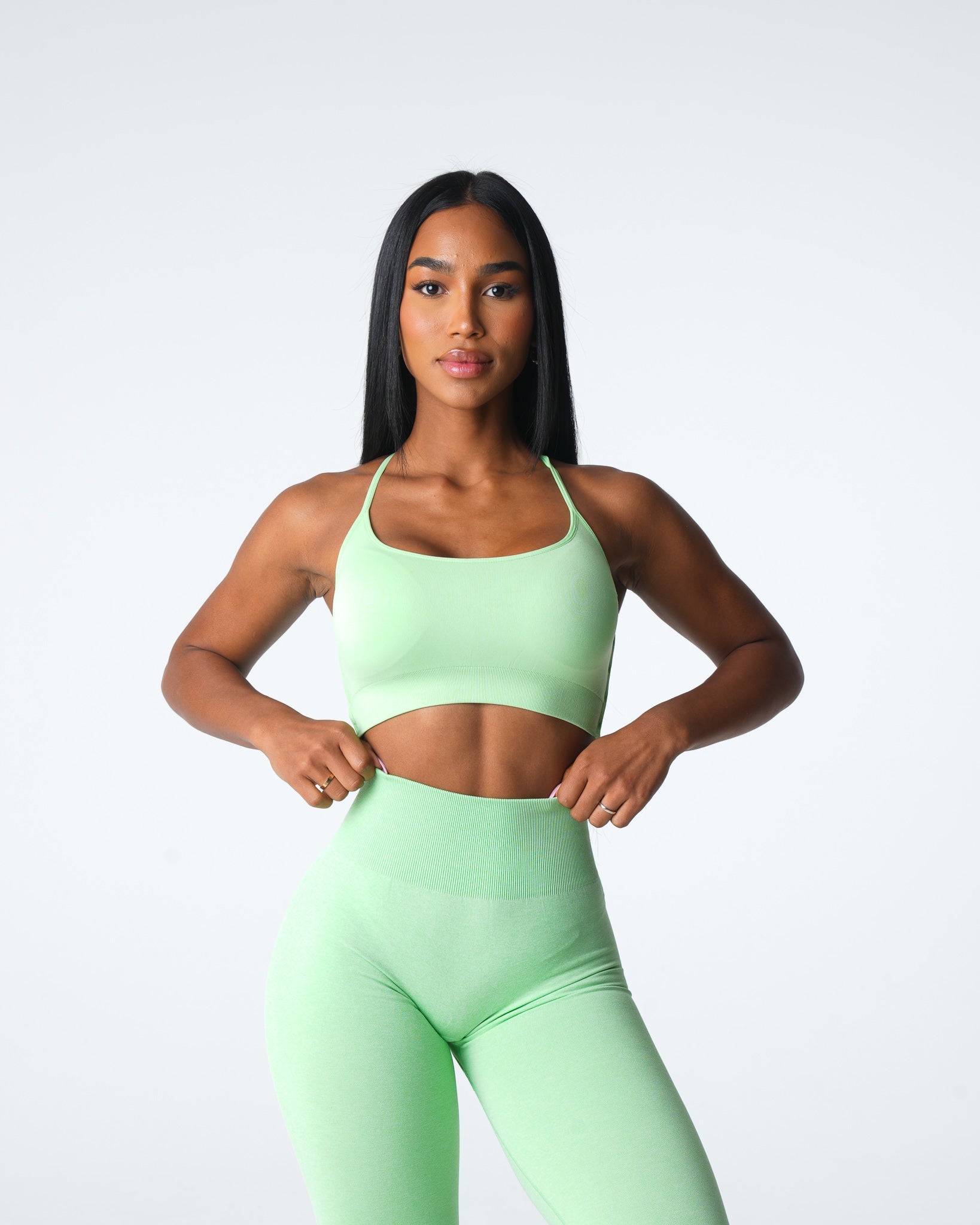 Pistachio Invincible Seamless Bra Pistachio | NVGTN Outlet