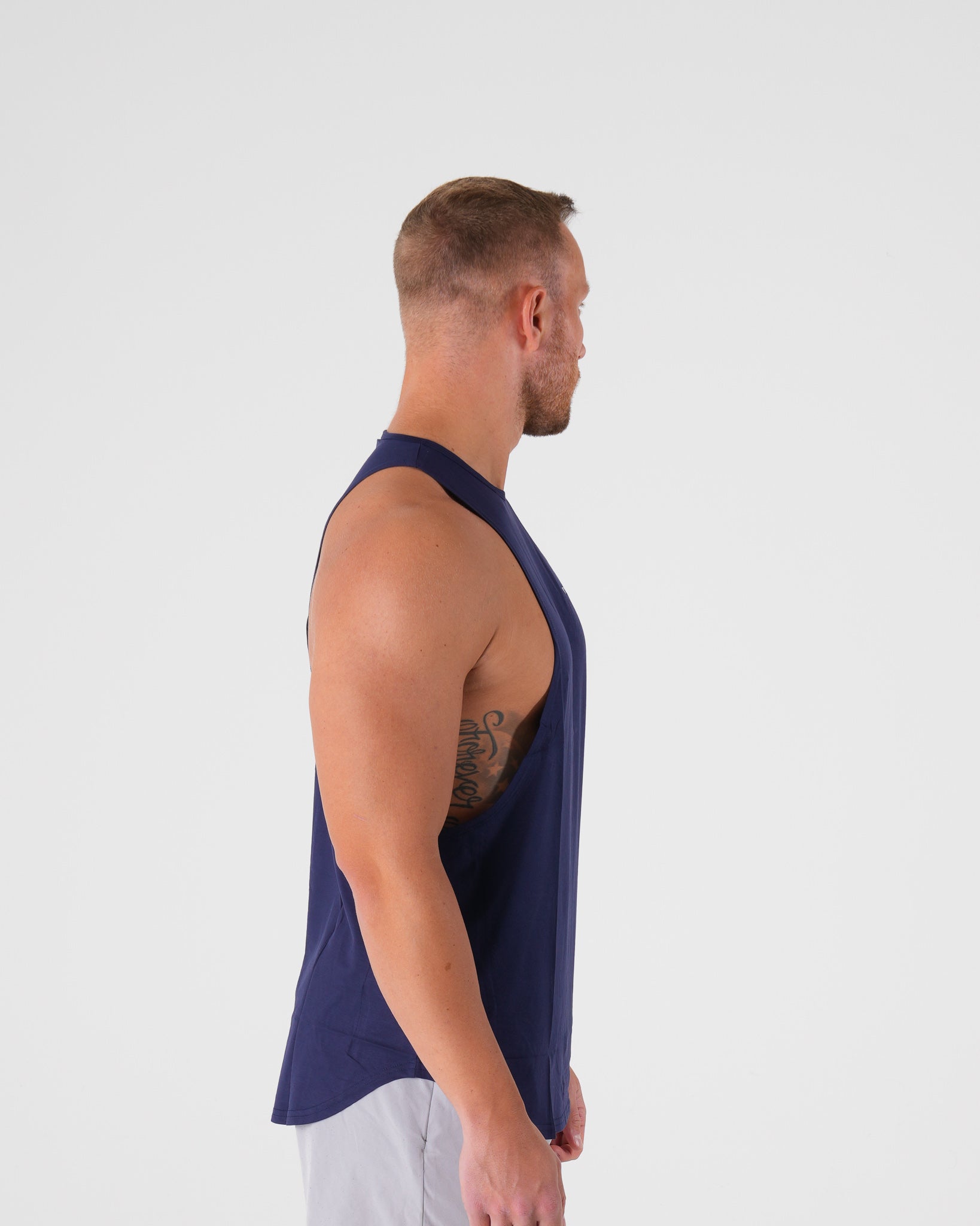 Navy Tech Edge Tank Navy | NVGTN US