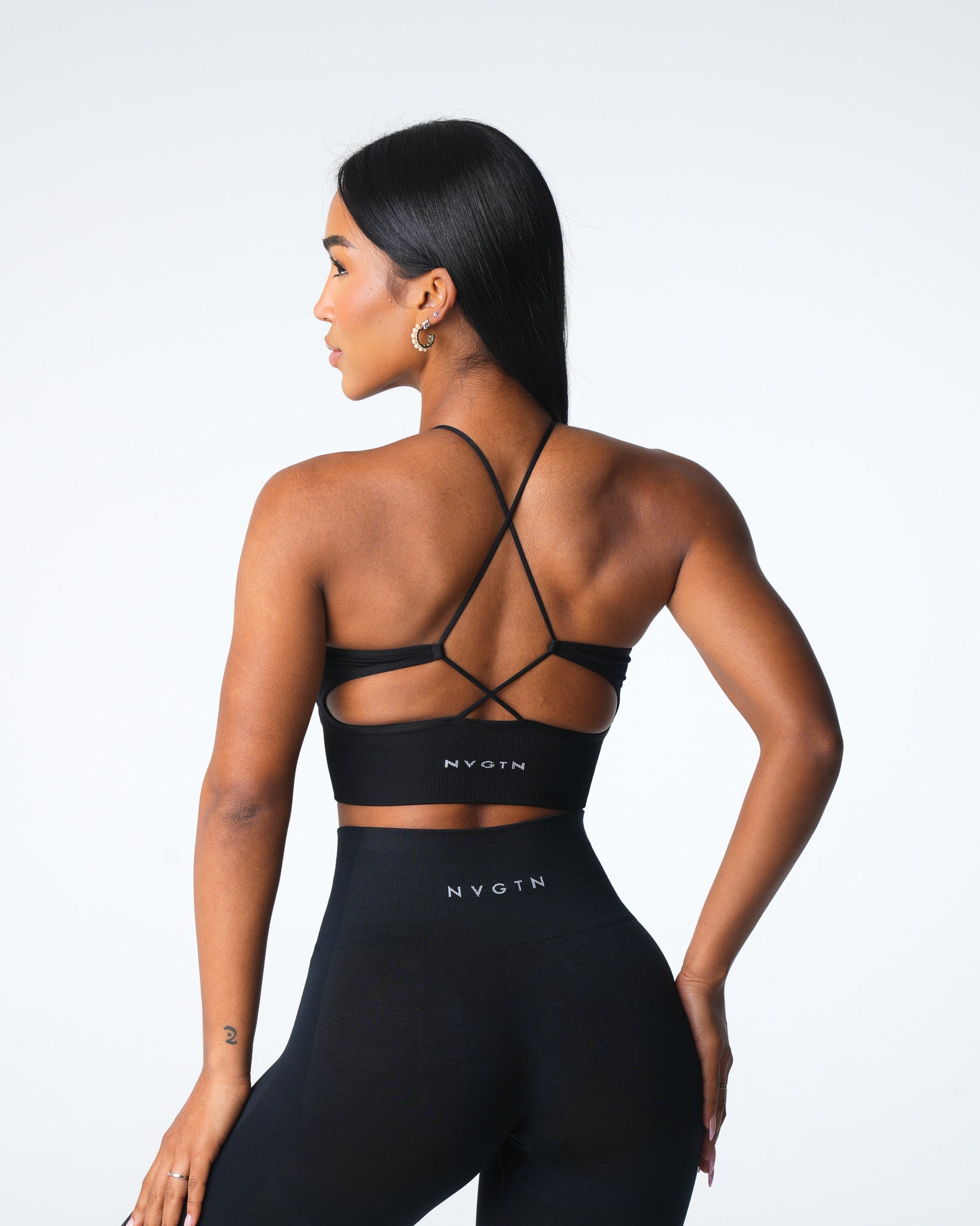 Black Embrace Seamless Bra Black | NVGTN Near Me