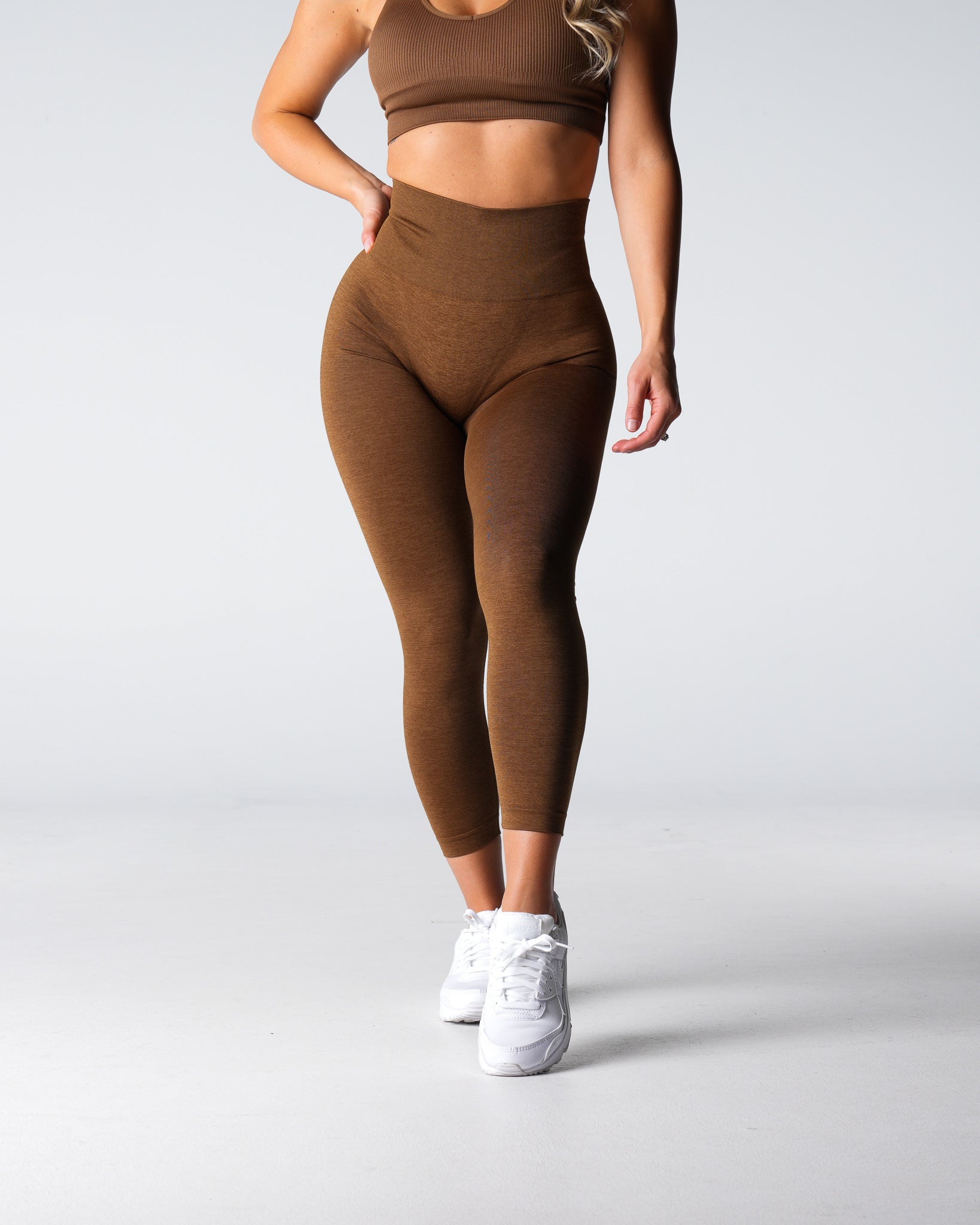 Mocha Shape Seamless Leggings Mocha | NVGTN For Sale