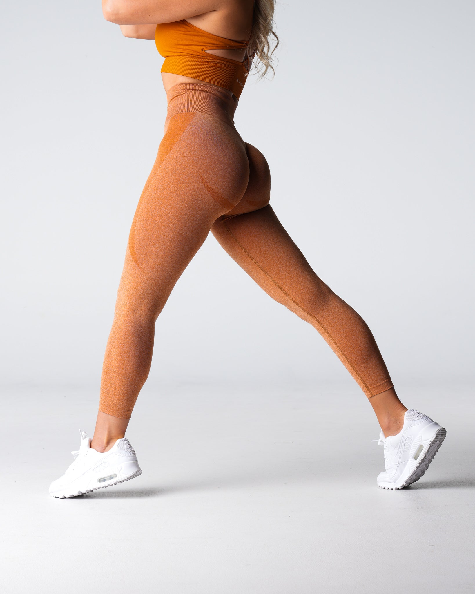 Terracotta Contour Seamless Leggings Terracotta | NVGTN New