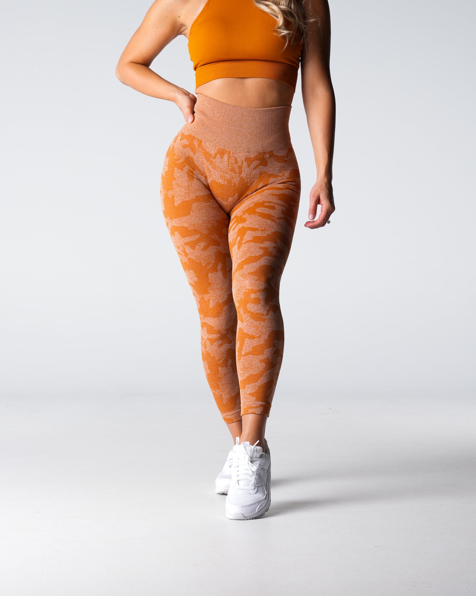 Terracotta Camo Seamless Leggings Terracotta | NVGTN Online Shop