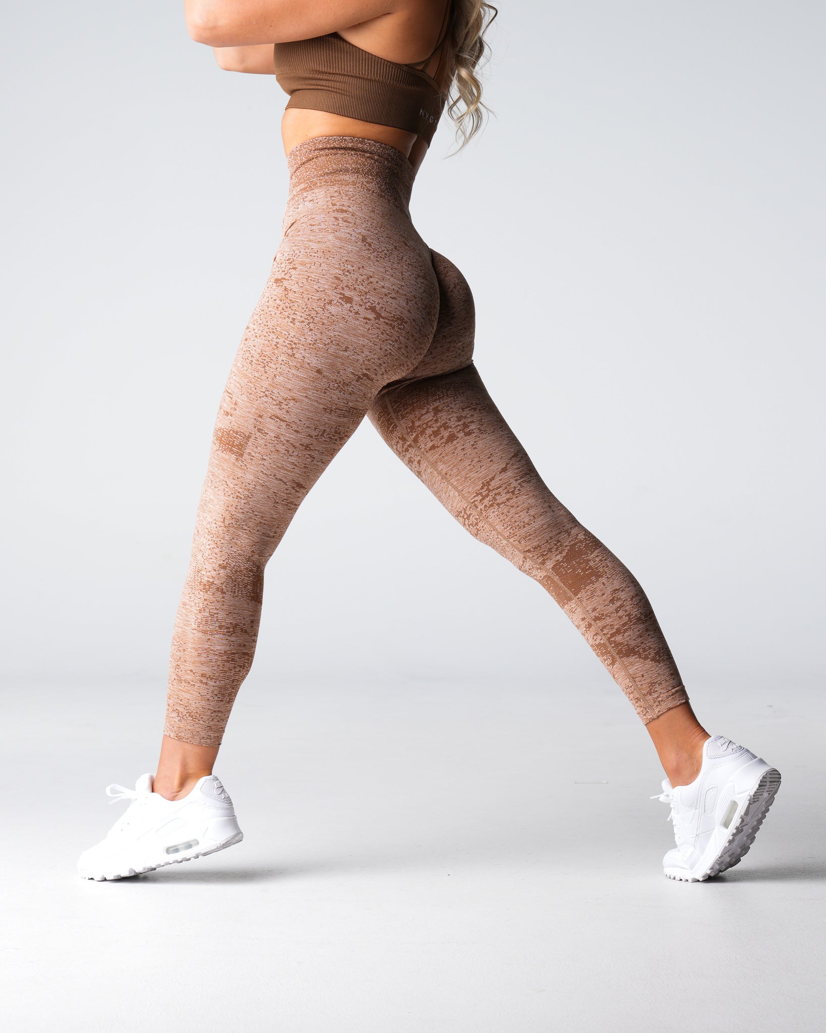 Sand Digital Seamless Leggings Sand | NVGTN Online Shop