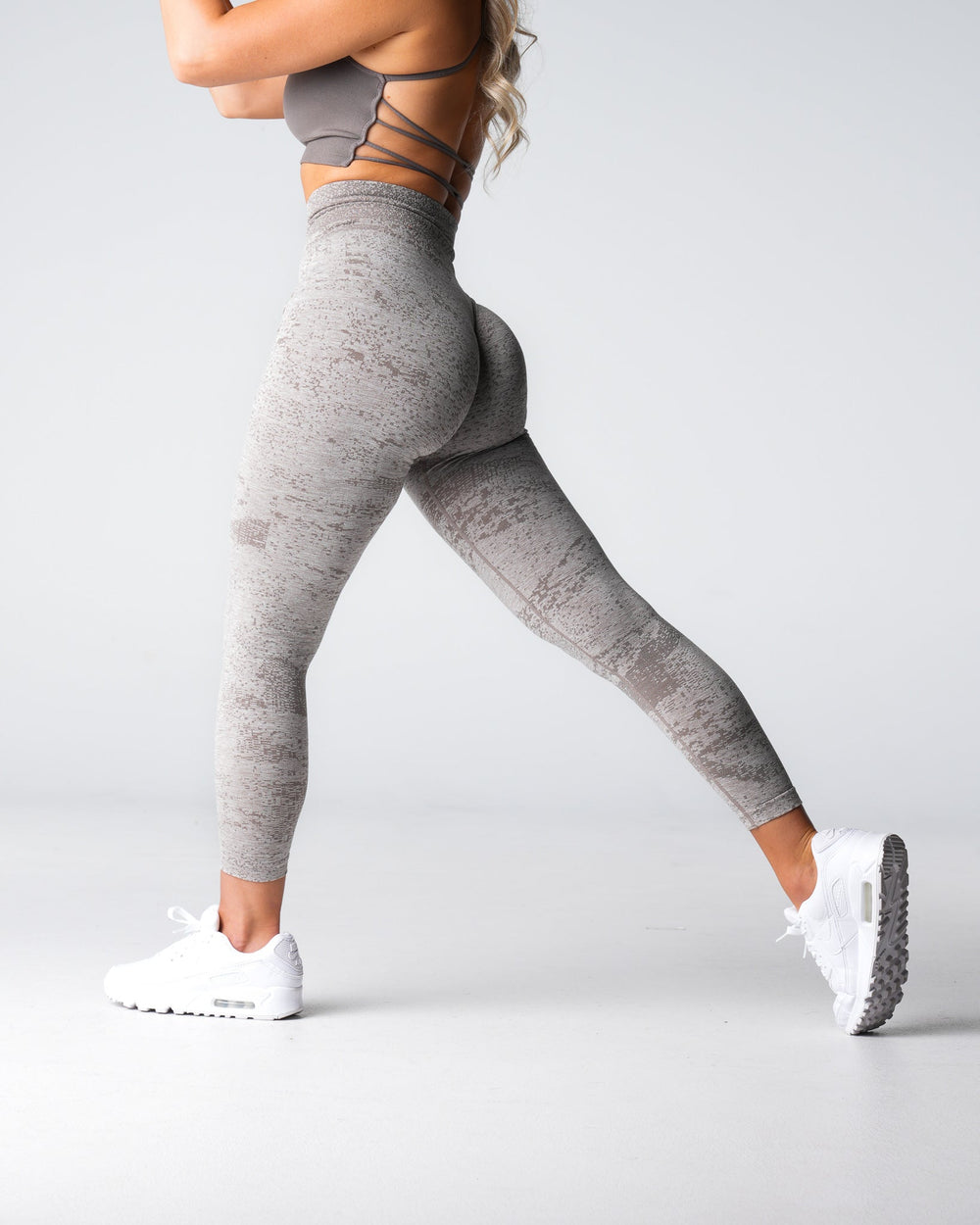 Taupe Digital Seamless Leggings Taupe | NVGTN New