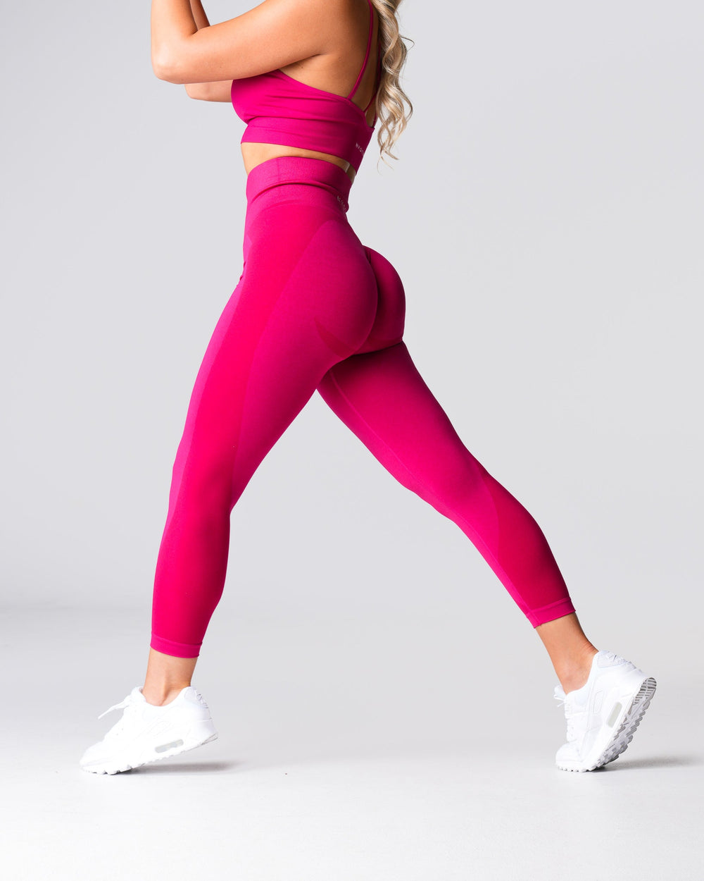 Winterberry Contour 2.0 Seamless Leggings Winterberry | NVGTN Online Shop