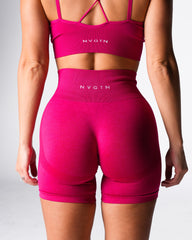 Winterberry Performance Seamless Shorts Winterberry | NVGTN Online Shop