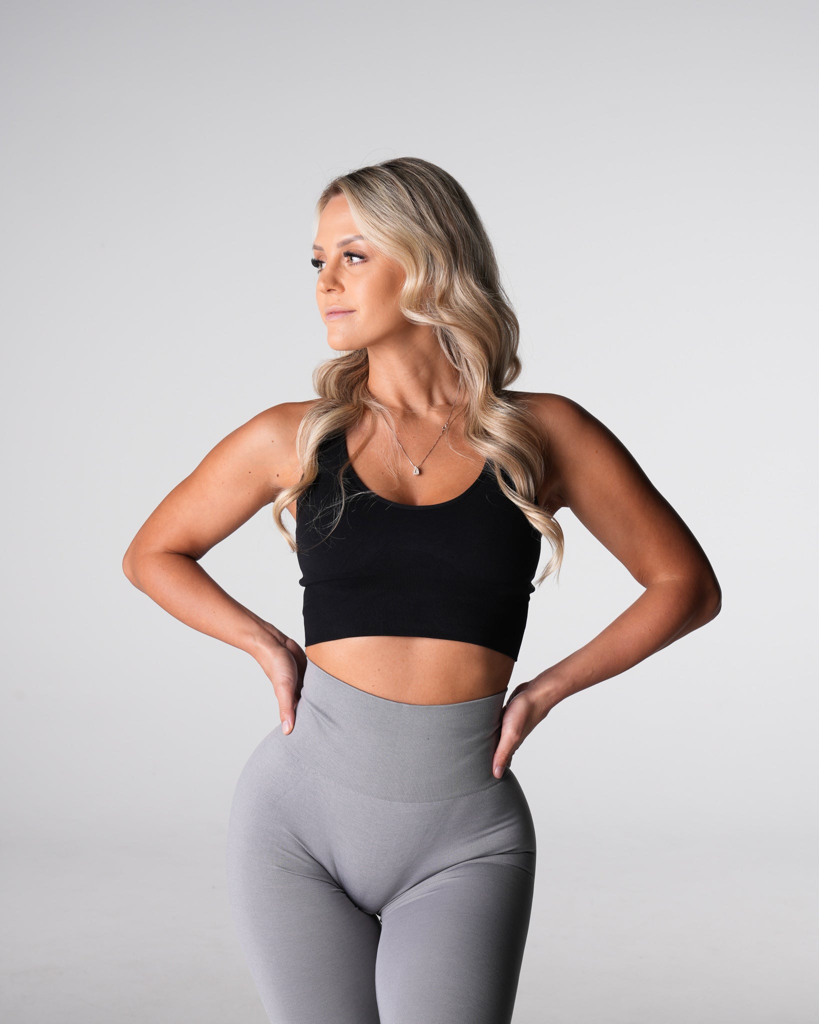 Black Enchant Seamless Bra Black | NVGTN Sale