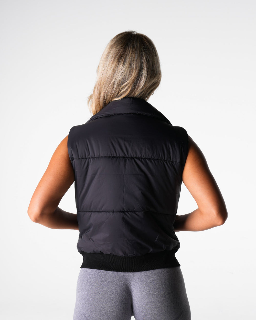 Black Cloud Puffer Vest Black | NVGTN Online Shop