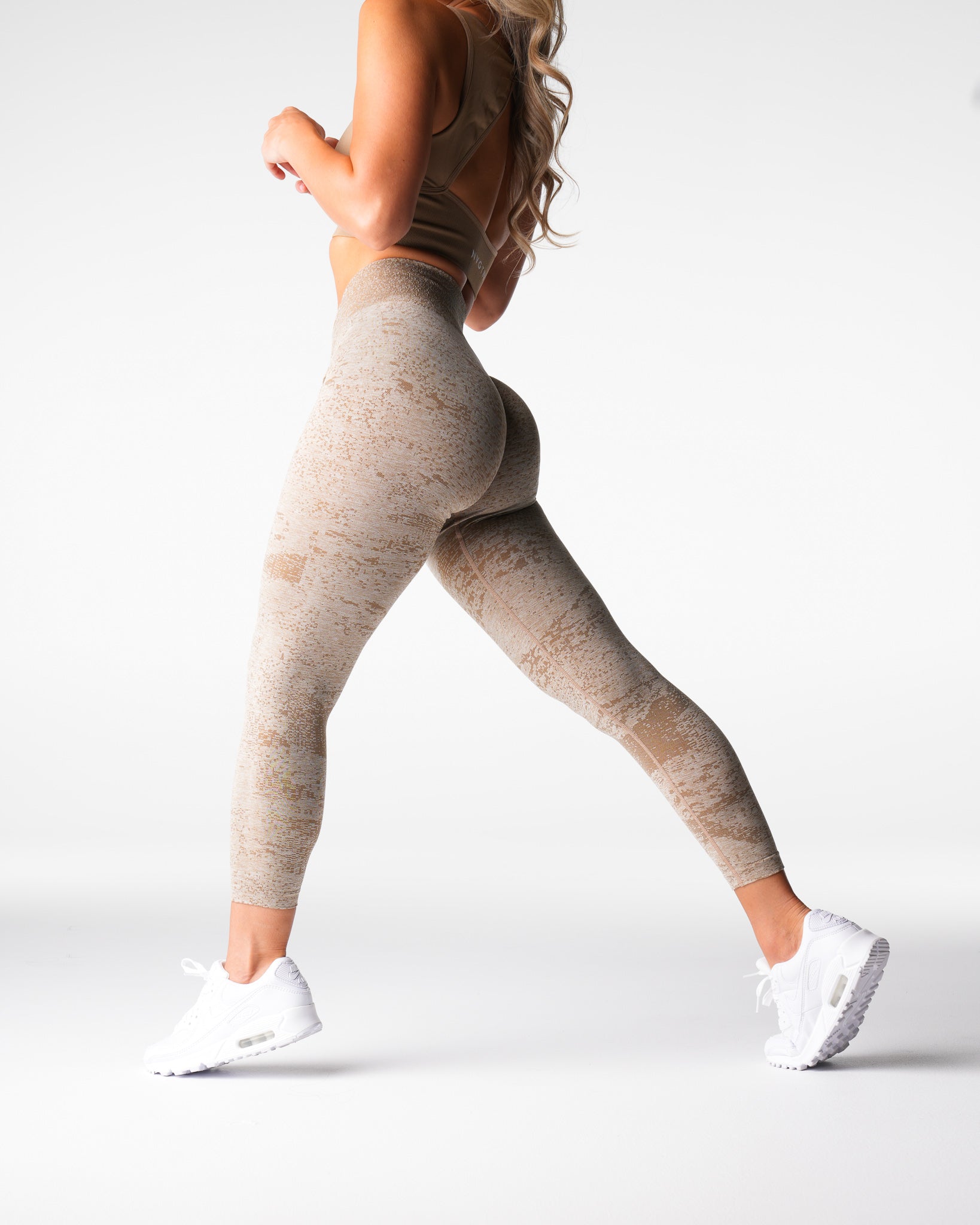 Beige Digital Seamless Leggings Beige | NVGTN Near Me