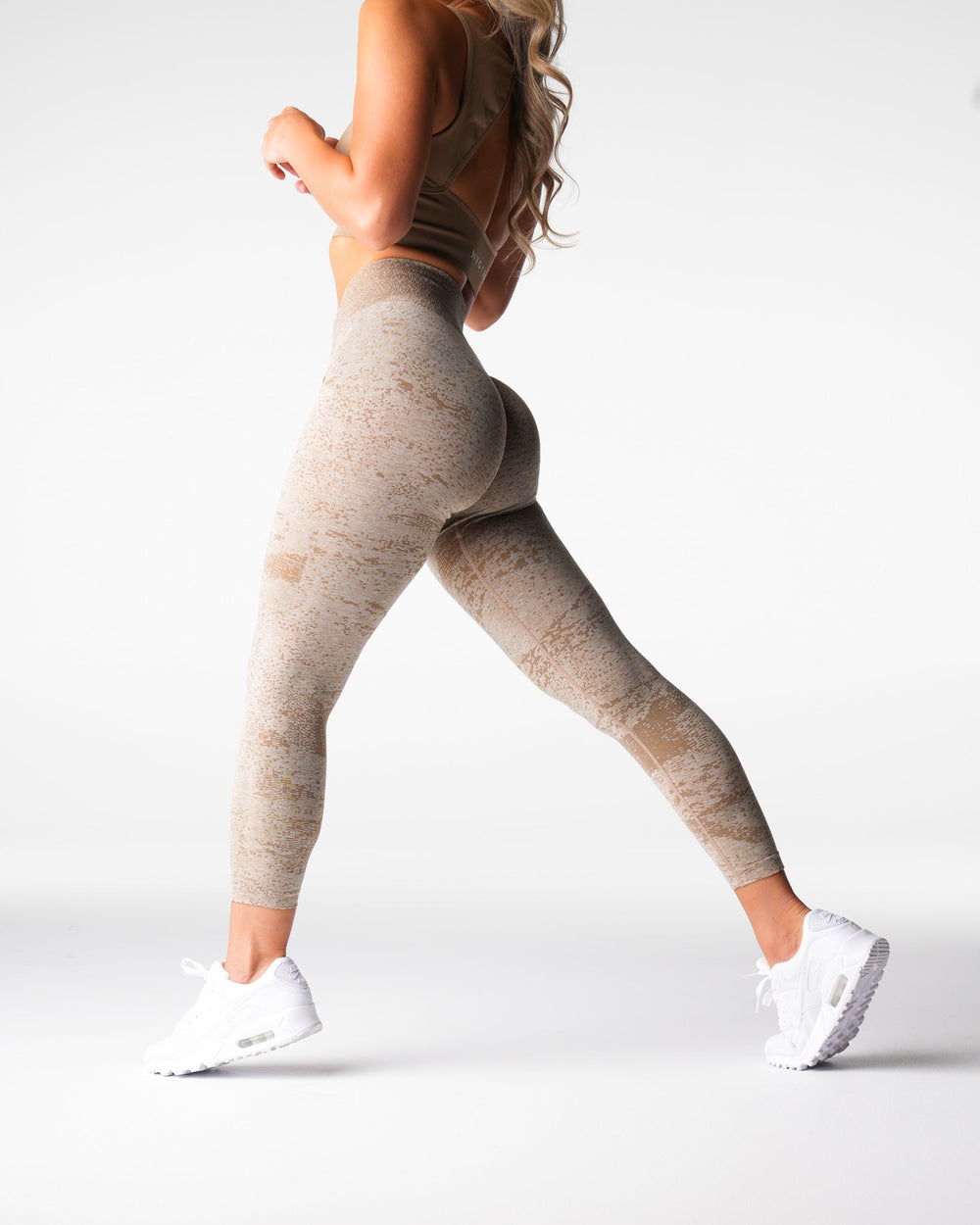 Beige Digital Seamless Leggings Beige | NVGTN Near Me