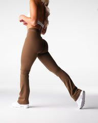Espresso Effortless Flare Leggings Espresso | NVGTN New