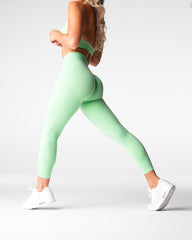 Pistachio Figure Seamless Leggings Pistachio | NVGTN Online Shop