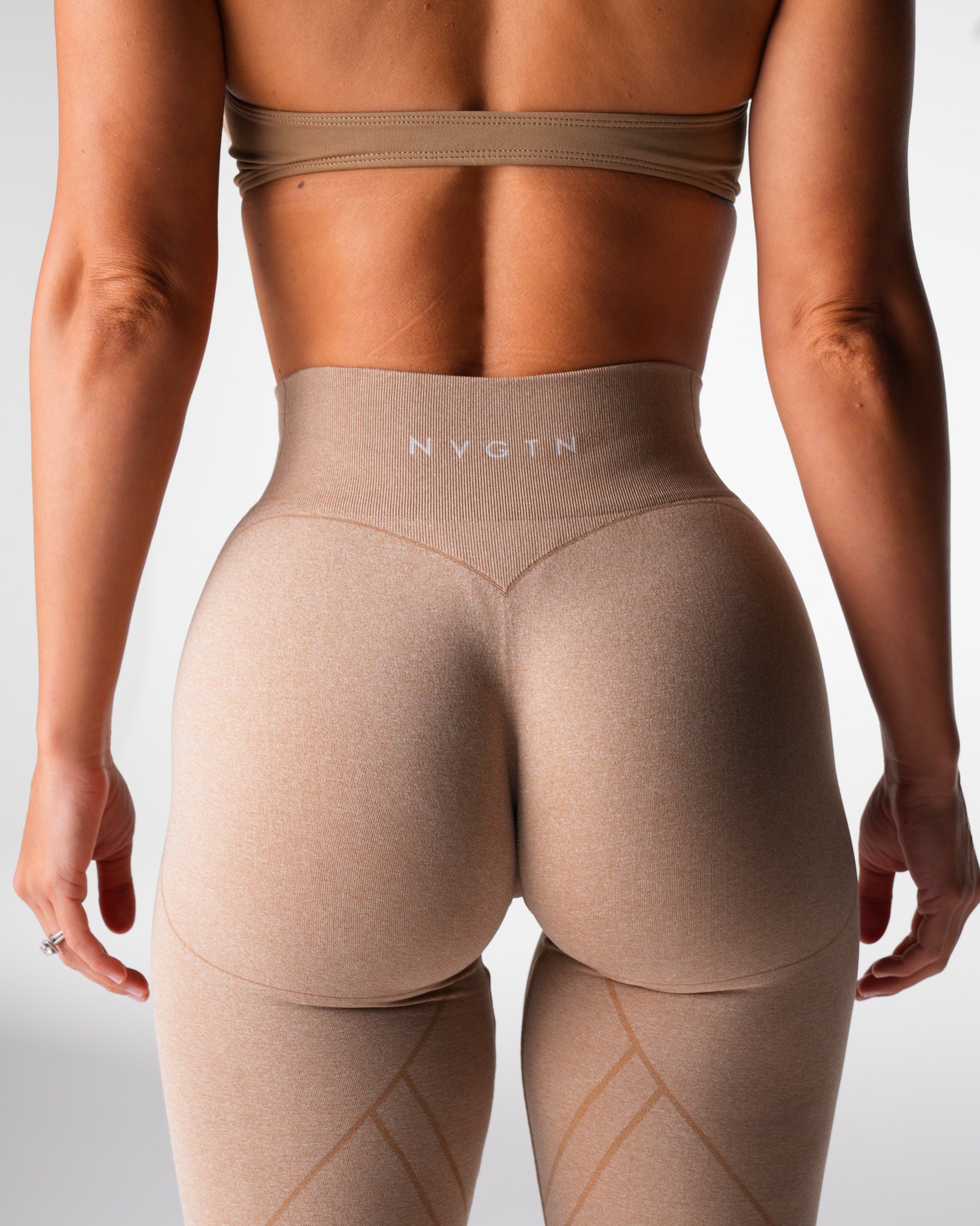 Beige Geo Seamless Leggings Beige | NVGTN New