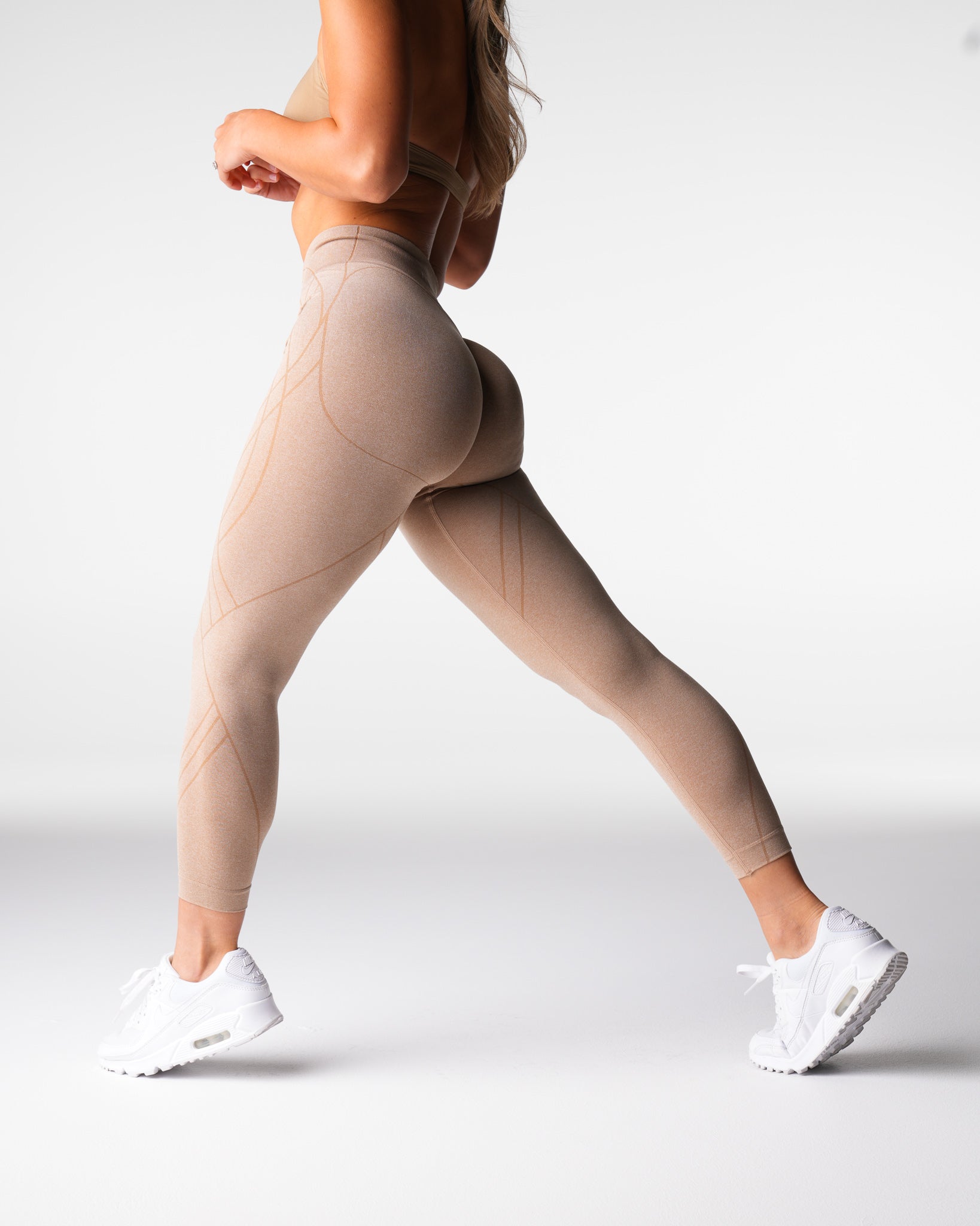 Beige Geo Seamless Leggings Beige | NVGTN New