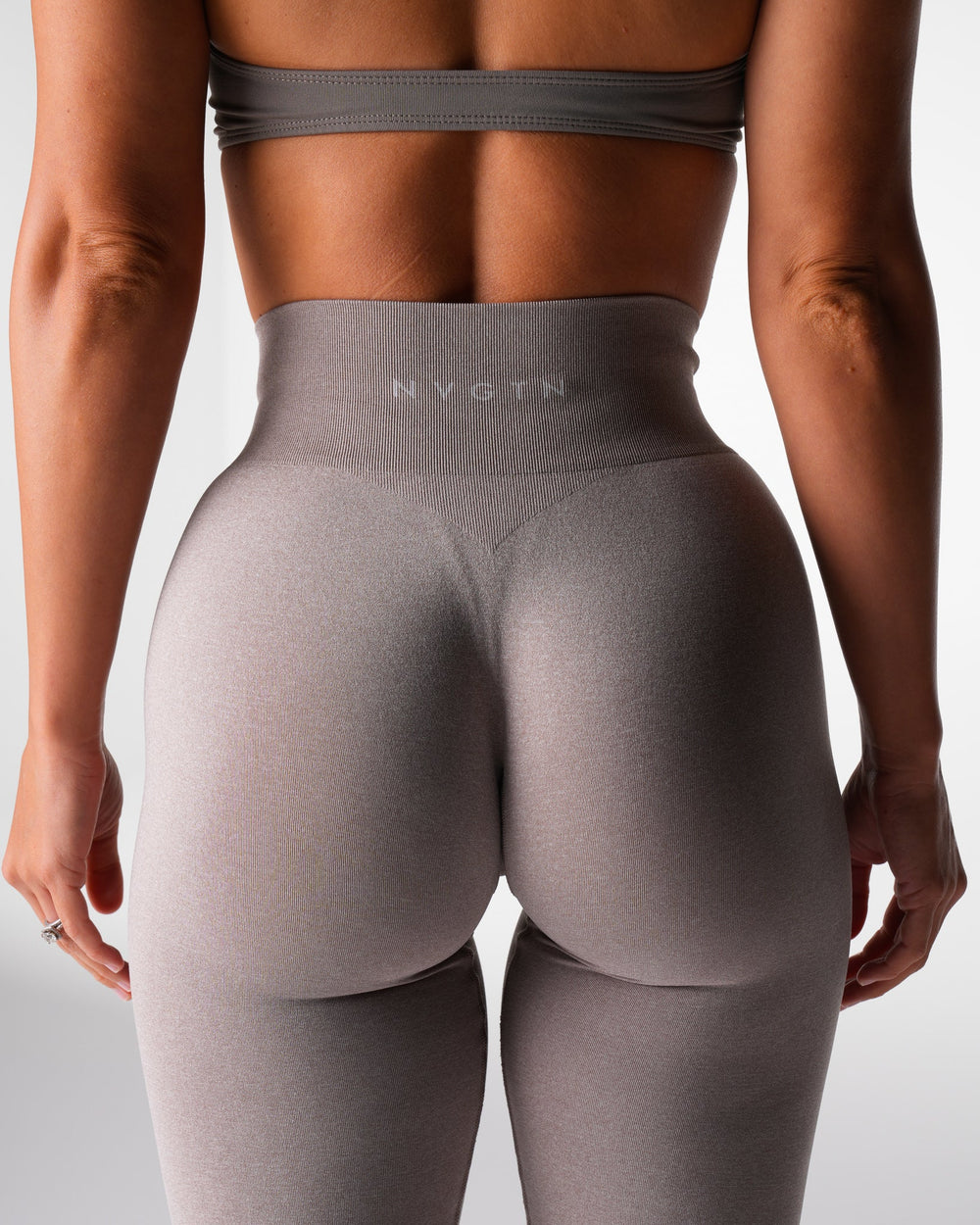 Taupe Iconic Seamless Flare Leggings Taupe | NVGTN Online