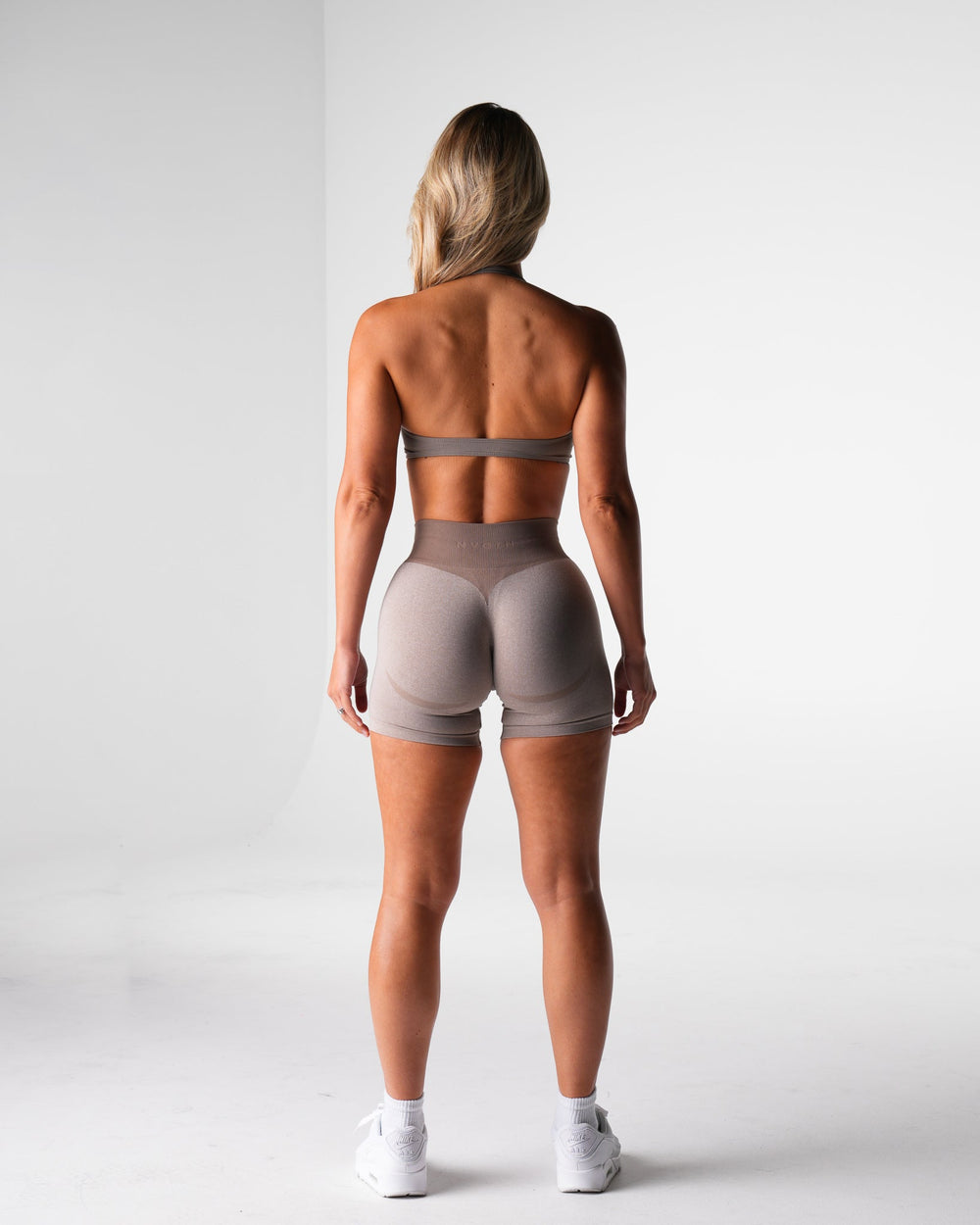 Taupe Comeback Seamless Halter Bra Taupe | NVGTN New
