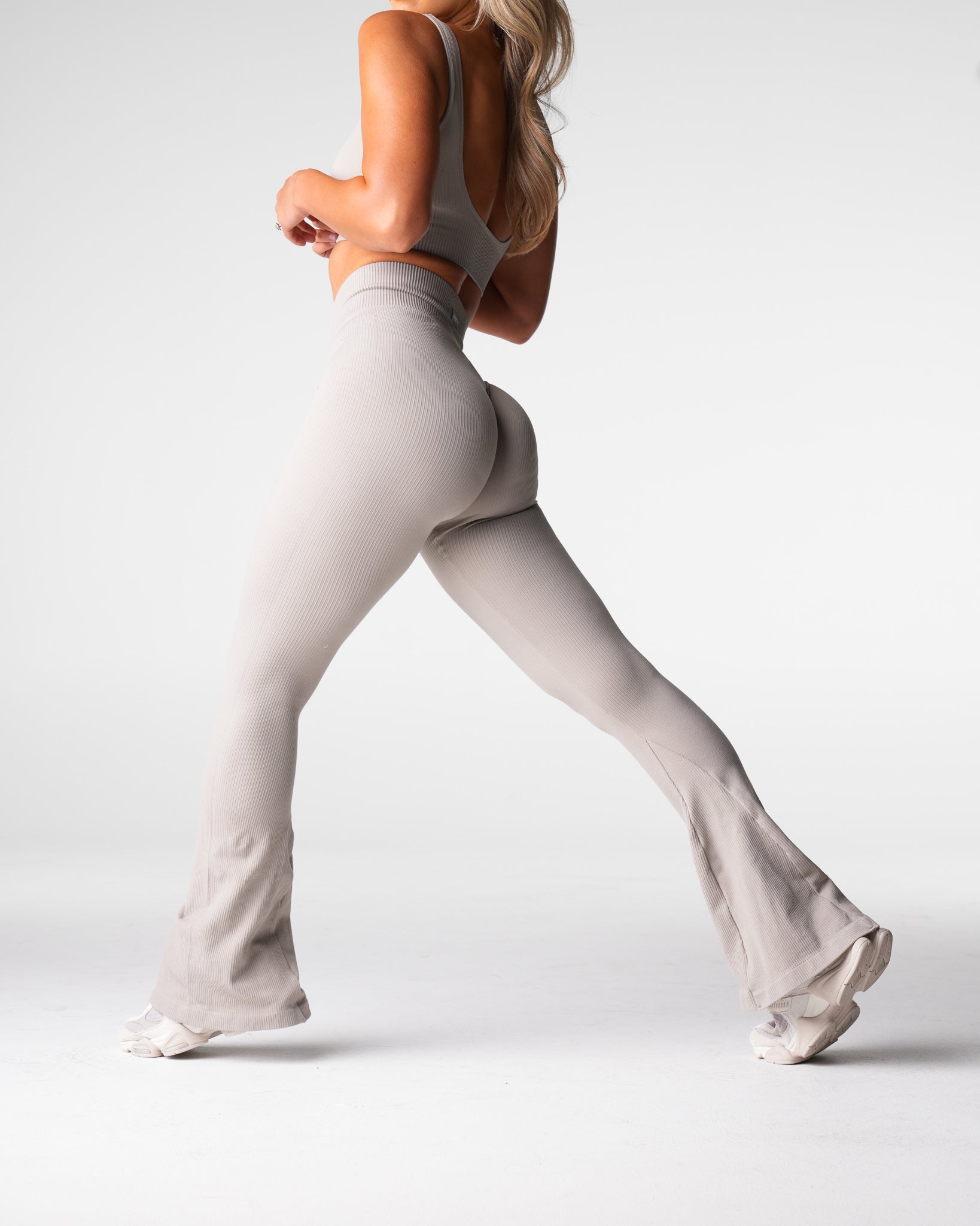 Driftwood Harmony Ribbed Seamless Flare Leggings Driftwood | NVGTN Discount