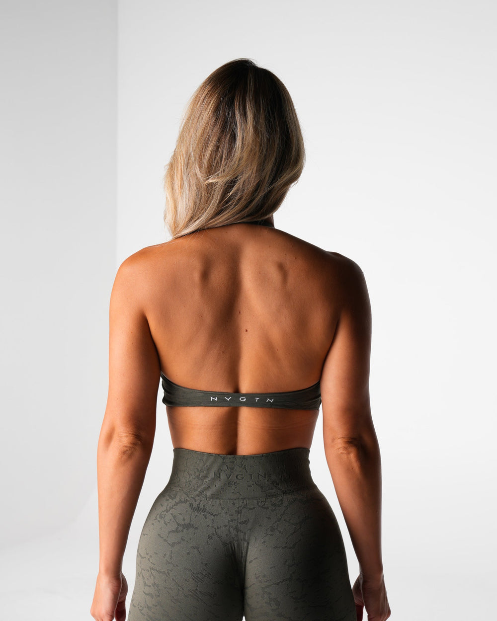 Evergreen Breakthrough Stunner Seamless Halter Bra Evergreen | NVGTN Online Shop