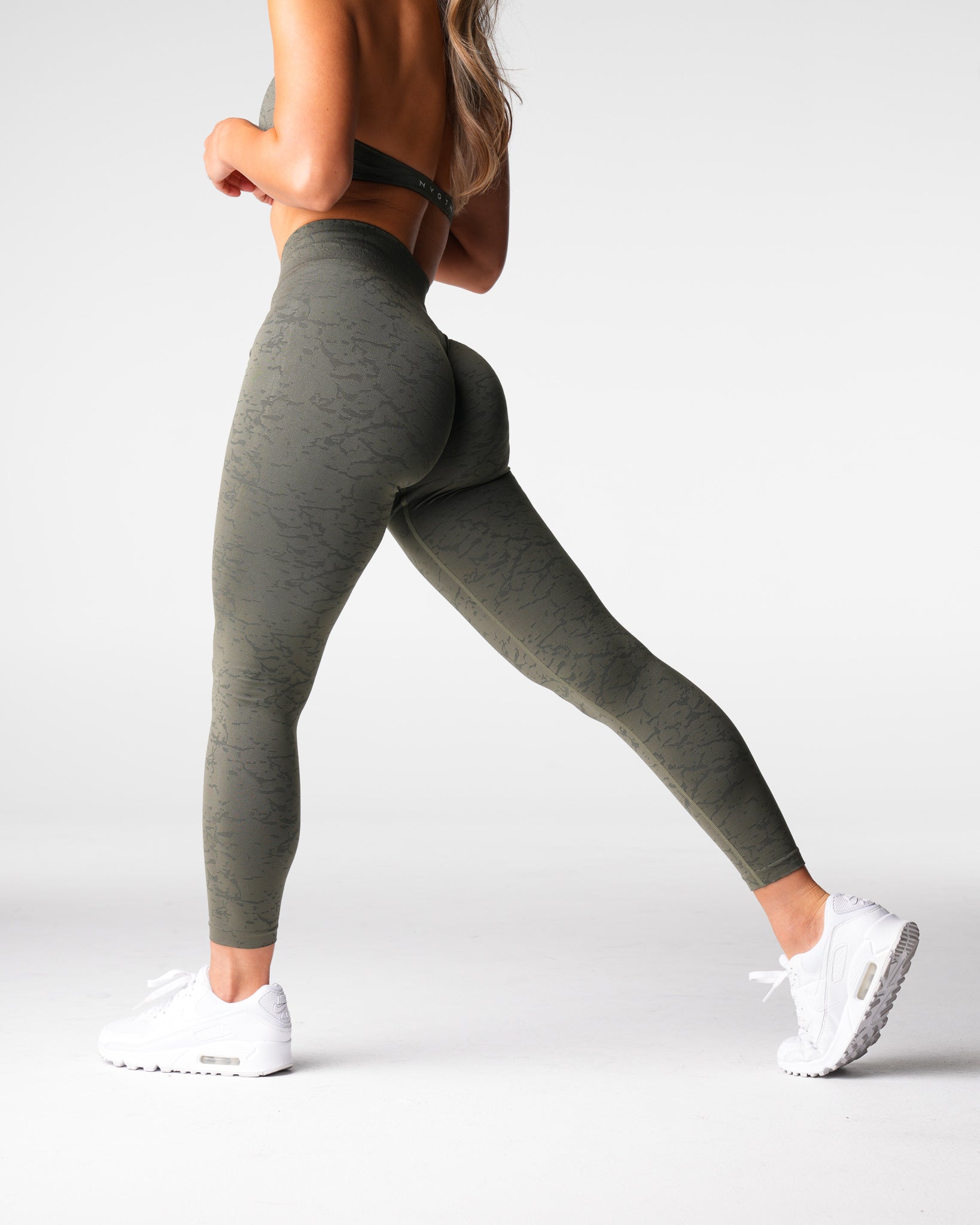 Evergreen Breakthrough Seamless Leggings Evergreen | NVGTN For Sale